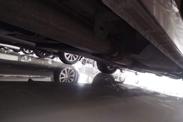 Used Buick GL8 2018 28T Luxury Model China VI Standard Right Side Sill