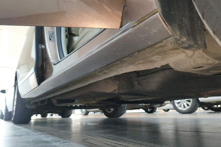 Used Buick GL8 2018 28T Prestige Version China VI Standard Right Side Sill