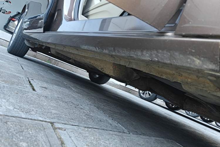 Used Buick GL8 2018 28T Prestige Version China VI Standard Right Side Sill