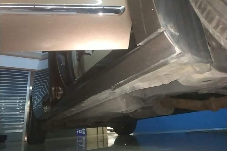 Used Buick GL8 2018 28T Luxury Model China VI Standard Right Side Sill