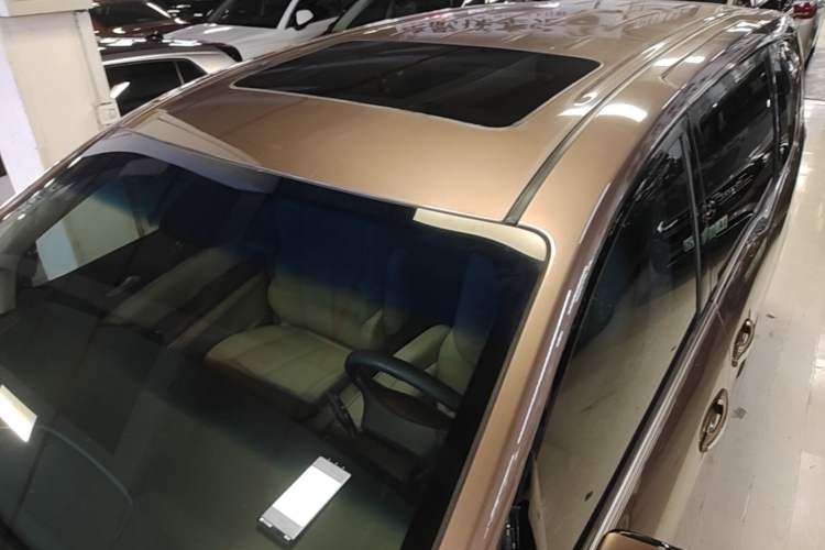 Used Buick GL8 2018 28T Luxury Model China VI Standard Roof