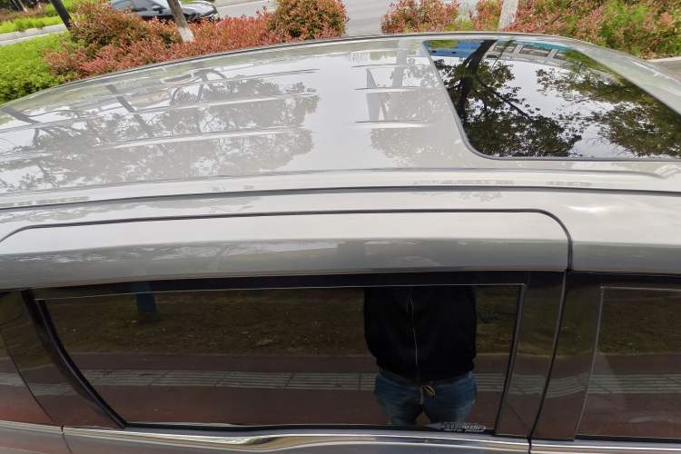 Used Buick GL8 2018 28T Luxury Model China VI Standard Roof