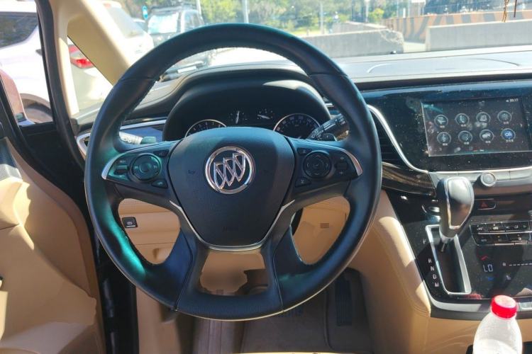 Used Buick GL8 2018 ES 28T Luxury Model China VI Standard Steering Wheel