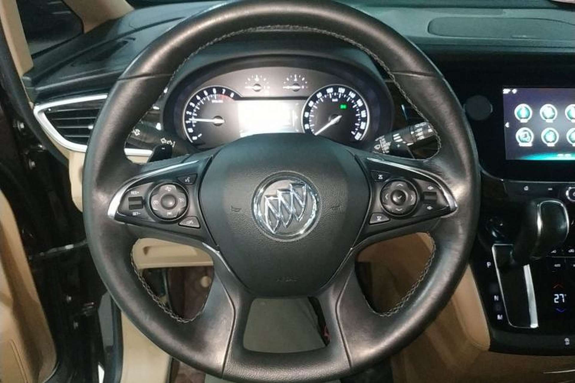 Used Buick GL8 2018 ES 28T Flagship Model China VI Standard Steering Wheel