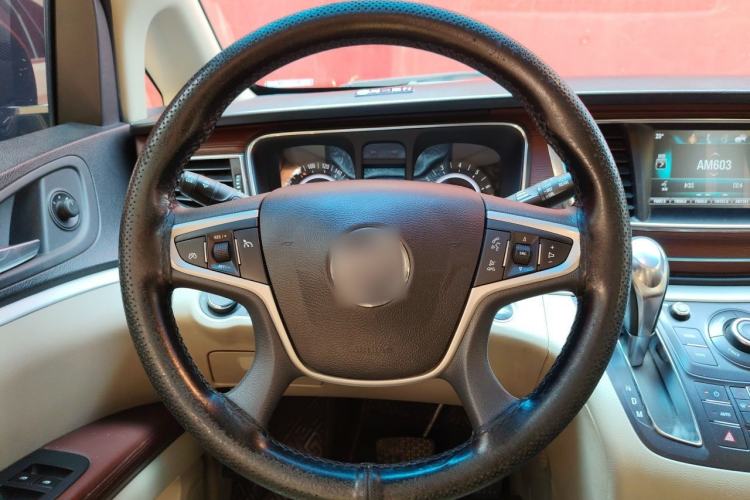 Used Buick GL8 2018 28T Comfort Model China VI Standard Steering Wheel