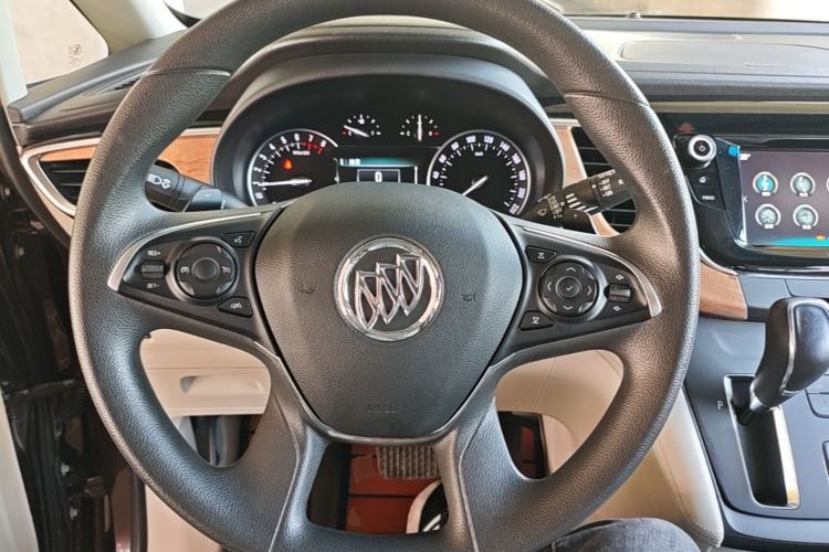 Used Buick GL8 2018 ES 28T Comfort Model China VI Standard Steering Wheel