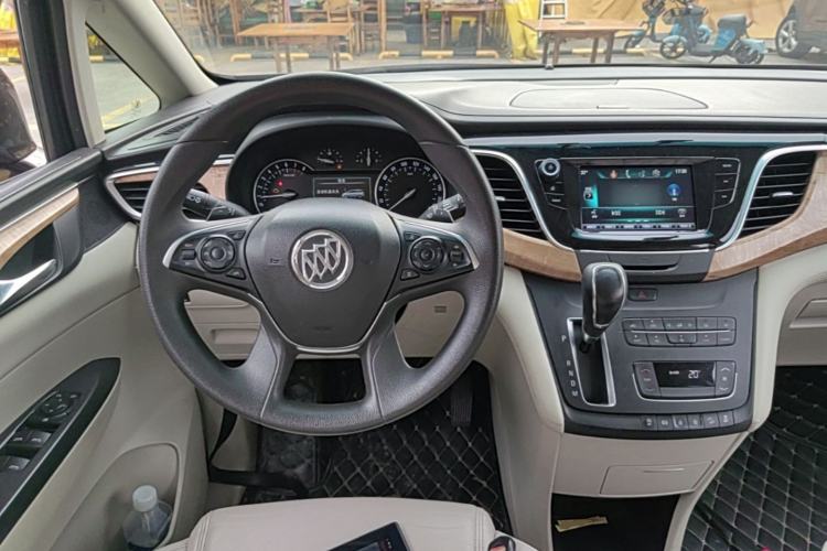 Used Buick GL8 2018 ES 28T Comfort Model China VI Standard Steering Wheel
