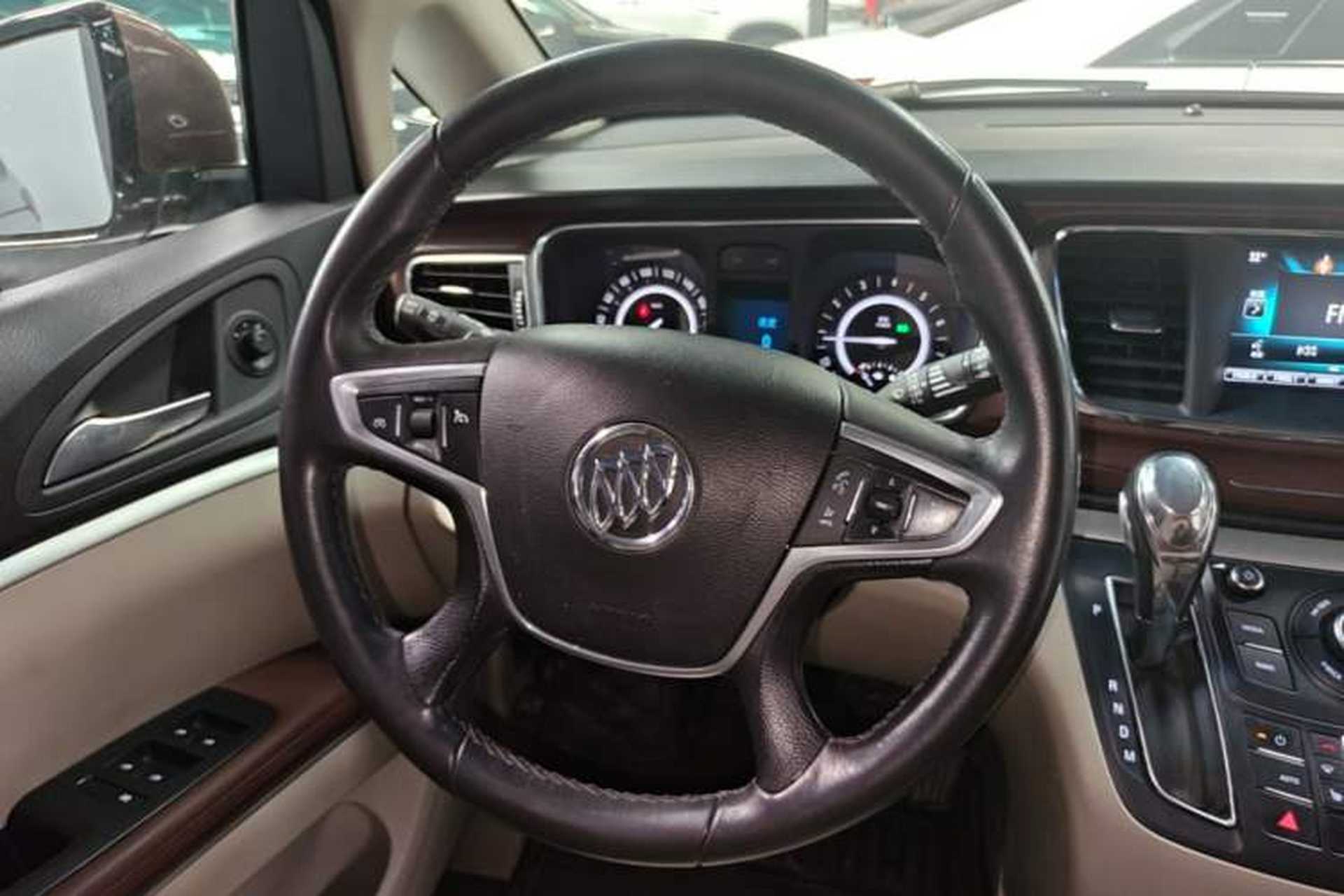 Used Buick GL8 2018 28T Prestige Version China VI Standard Steering Wheel