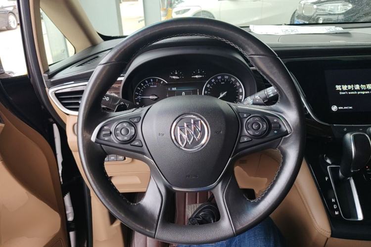 Used Buick GL8 2018 ES 28T Flagship Model China VI Standard Steering Wheel