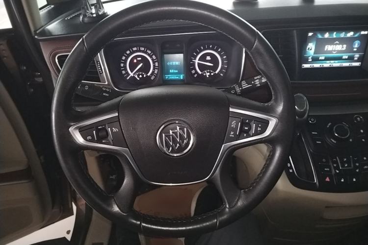 Used Buick GL8 2018 28T Prestige Version China VI Standard Steering Wheel