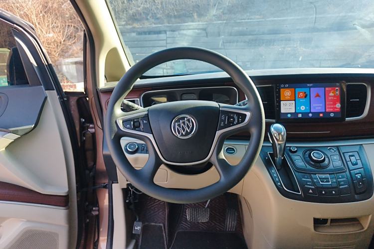 Used Buick GL8 2018 28T Comfort Model China VI Standard Steering Wheel