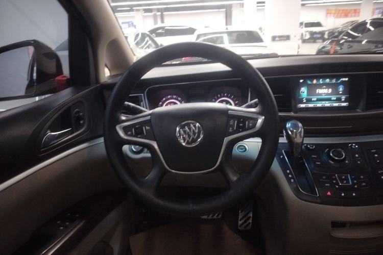 Used Buick GL8 2018 28T Prestige Version China VI Standard Steering Wheel