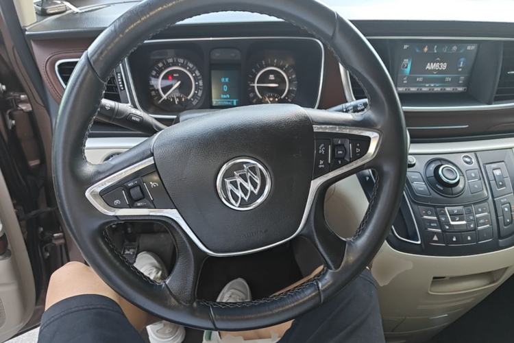 Used Buick GL8 2018 28T Prestige Version China VI Standard Steering Wheel
