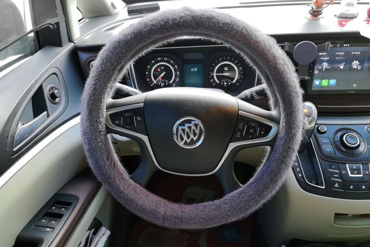 Used Buick GL8 2018 28T Comfort Model China VI Standard Steering Wheel