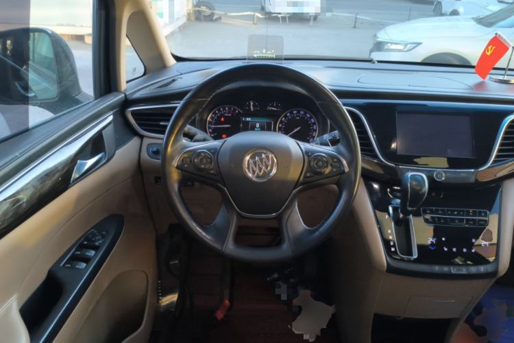 Used Buick GL8 2018 ES 28T Flagship Model China VI Standard Steering Wheel