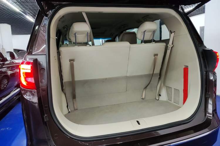 Used Buick GL8 2018 ES 28T Comfort Model China VI Standard Trunk