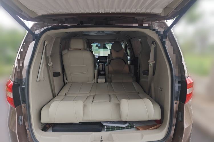 Used Buick GL8 2018 28T Luxury Model China VI Standard Trunk