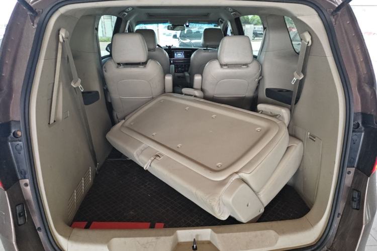 Used Buick GL8 2018 28T Luxury Model China VI Standard Trunk