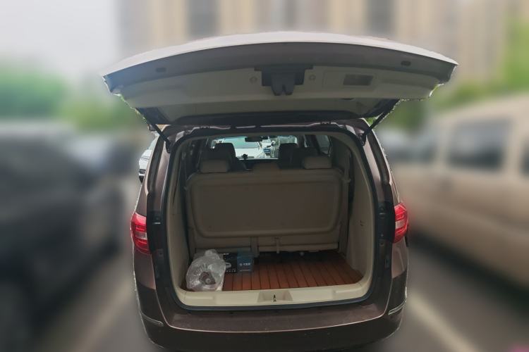 Used Buick GL8 2018 28T Luxury Model China VI Standard Trunk