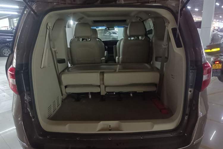 Used Buick GL8 2018 28T Prestige Version China VI Standard Trunk