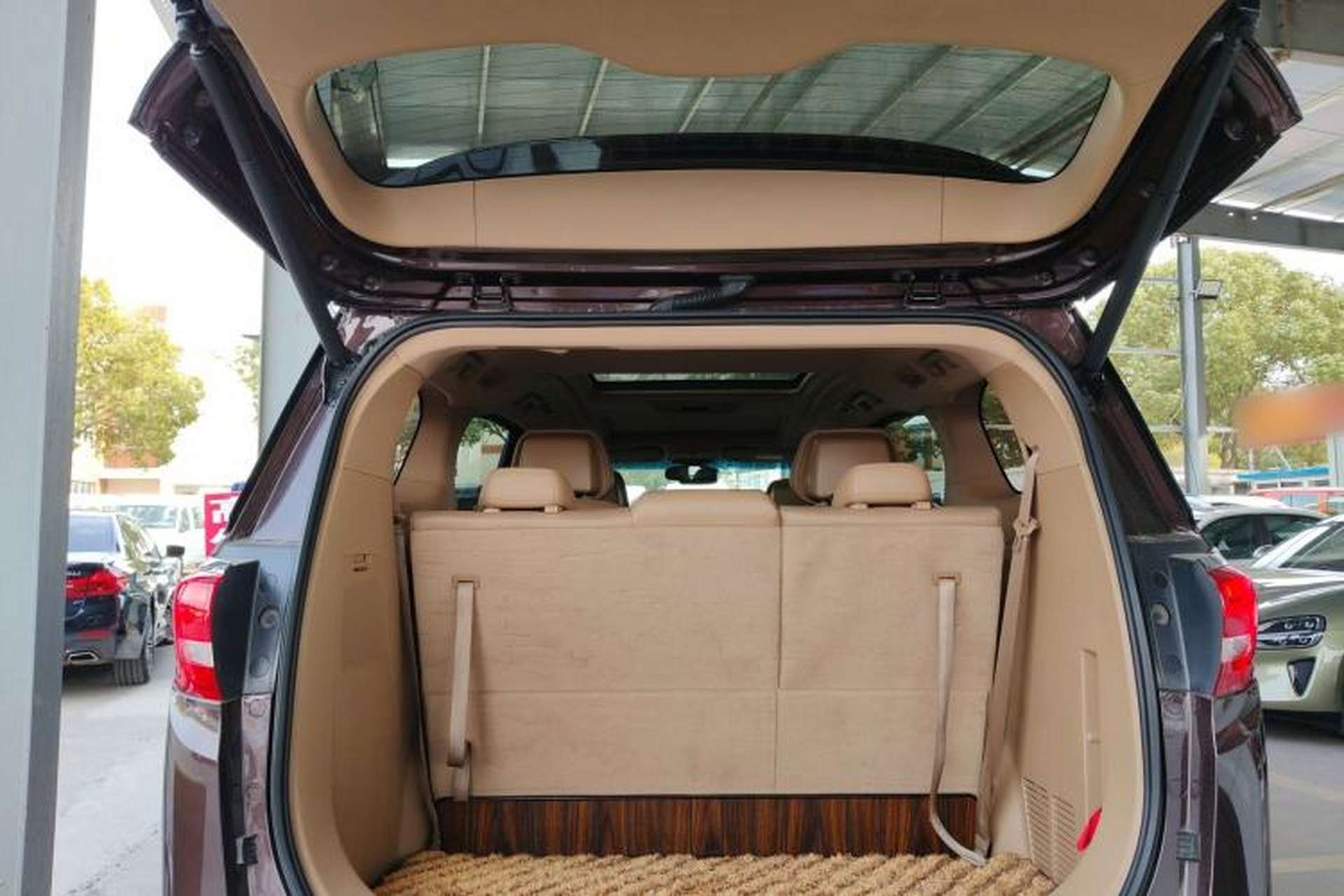 Used Buick GL8 2018 ES 28T Flagship Model China VI Standard Trunk