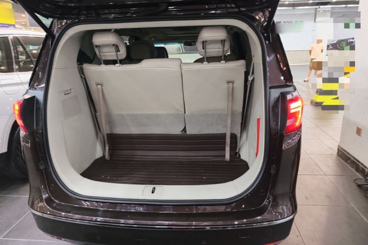 Used Buick GL8 2018 ES 28T Comfort Model China VI Standard Trunk