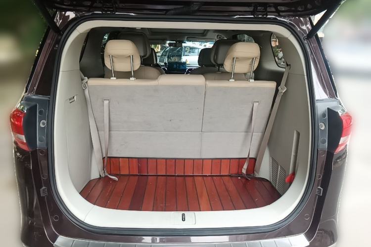 Used Buick GL8 2018 ES 28T Comfort Model China VI Standard Trunk