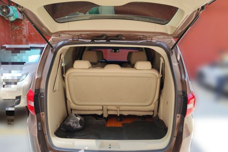Used Buick GL8 2018 28T Comfort Model China VI Standard Trunk