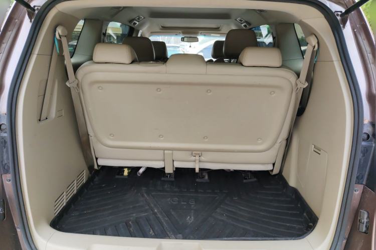 Used Buick GL8 2018 28T Luxury Model China VI Standard Trunk