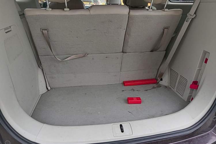 Used Buick GL8 2018 ES 28T Comfort Model China VI Standard Trunk
