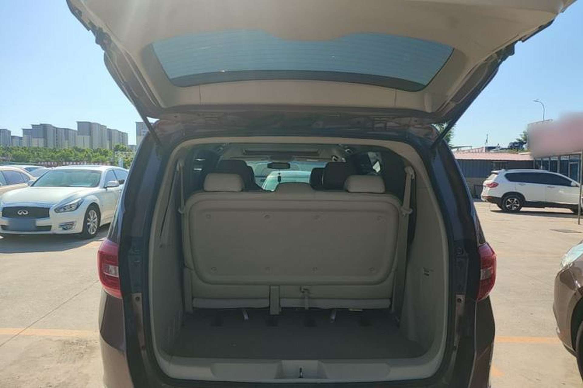 Used Buick GL8 2018 28T Luxury Model China VI Standard Trunk