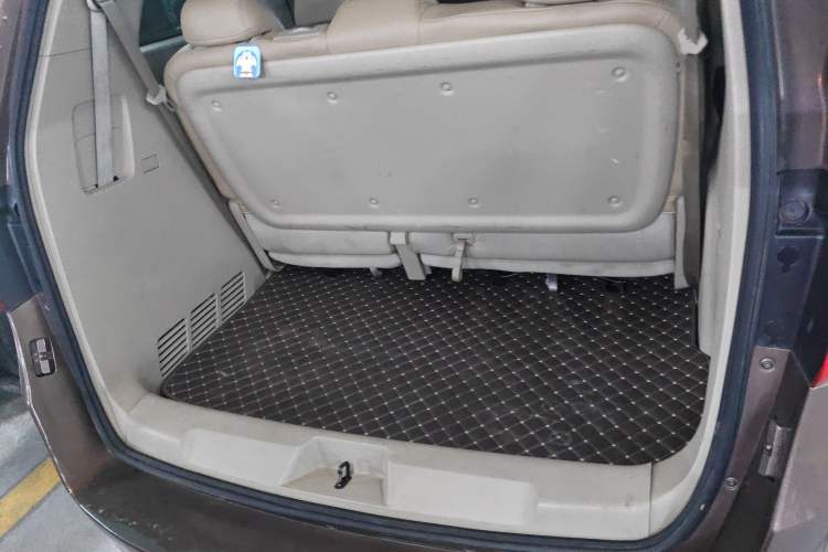 Used Buick GL8 2018 28T Comfort Model China VI Standard Trunk
