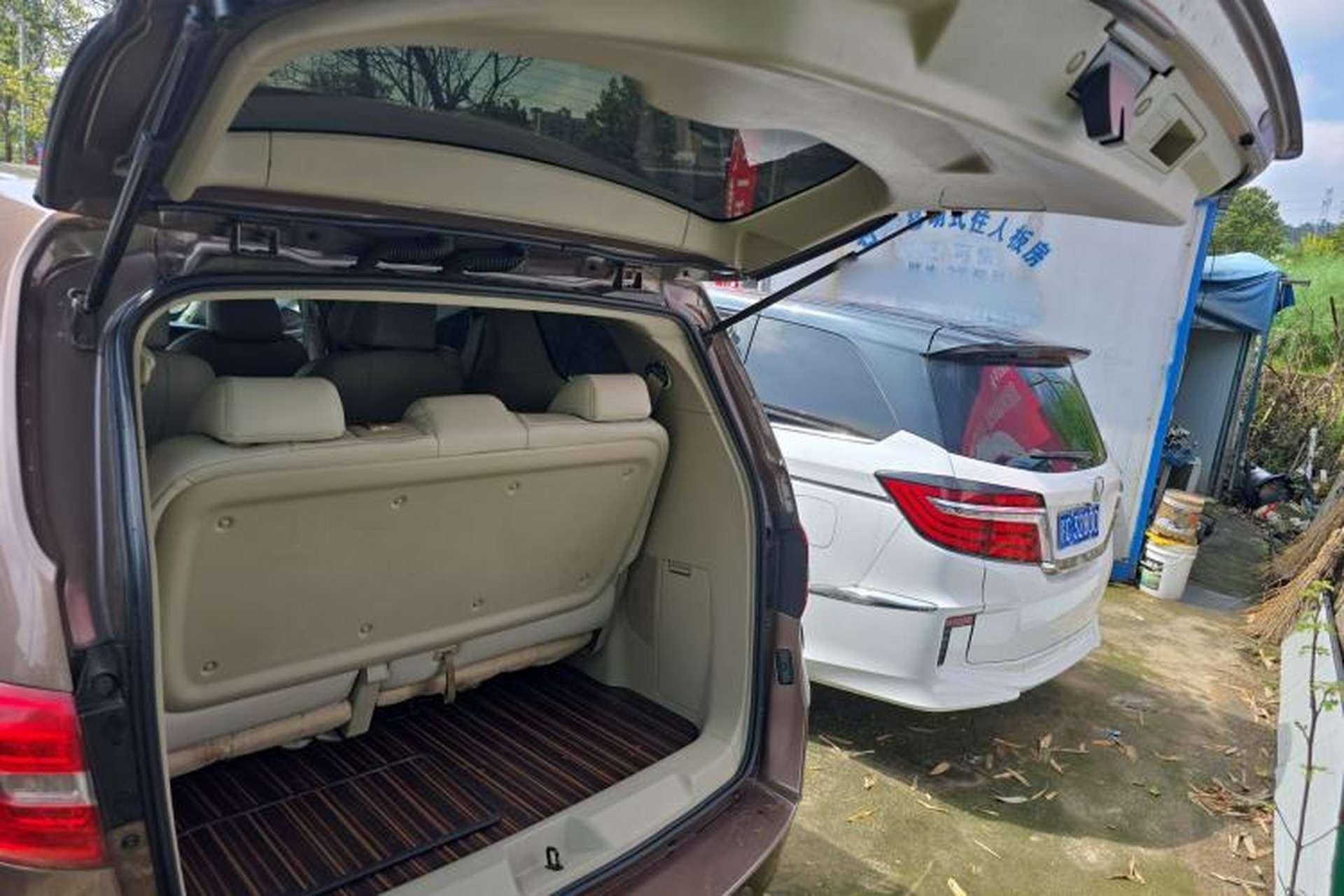 Used Buick GL8 2018 28T Comfort Model China VI Standard Trunk