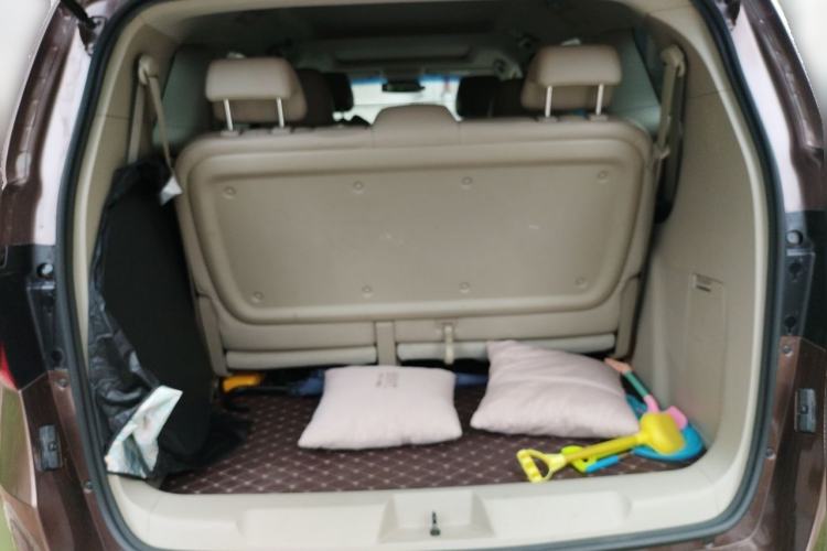 Used Buick GL8 2018 28T Luxury Model China VI Standard Trunk