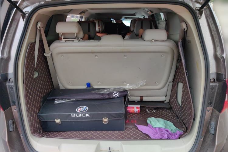 Used Buick GL8 2018 28T Luxury Model China VI Standard Trunk