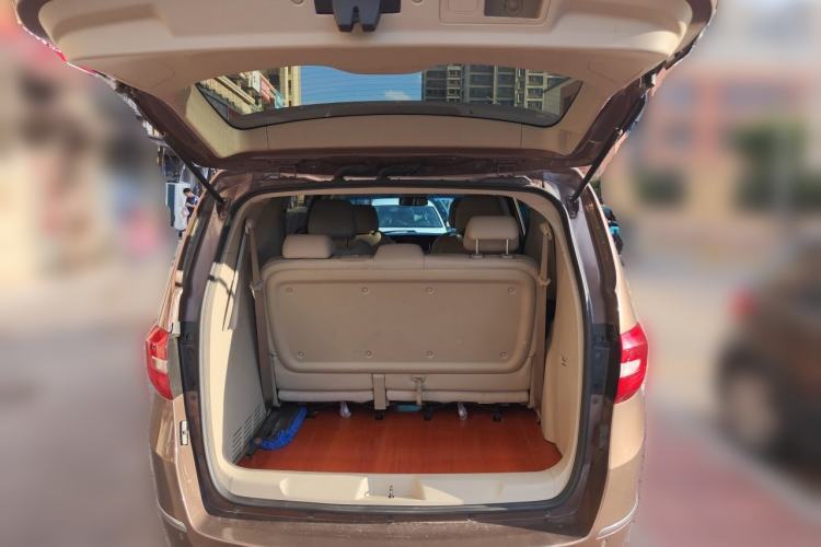 Used Buick GL8 2018 28T Luxury Model China VI Standard Trunk