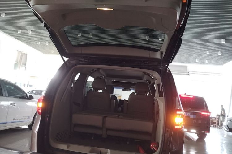 Used Buick GL8 2018 28T Prestige Version China VI Standard Trunk