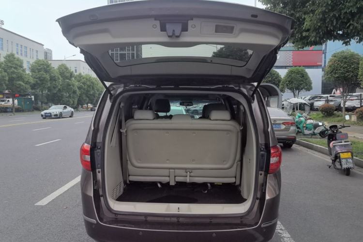 Used Buick GL8 2018 28T Luxury Model China VI Standard Trunk