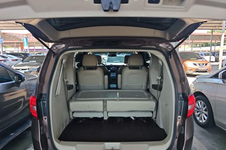 Used Buick GL8 2018 28T Luxury Model China VI Standard Trunk