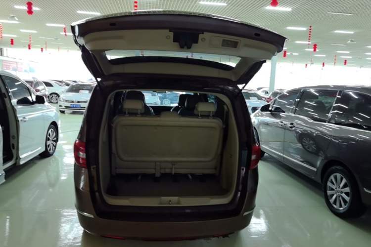Used Buick GL8 2018 28T Luxury Model China VI Standard Trunk
