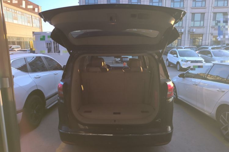 Used Buick GL8 2018 ES 28T Flagship Model China VI Standard Trunk