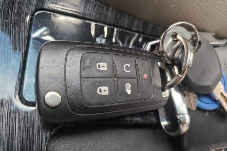Used Buick GL8 2018 28T Luxury Model China VI Standard Vehicle Key