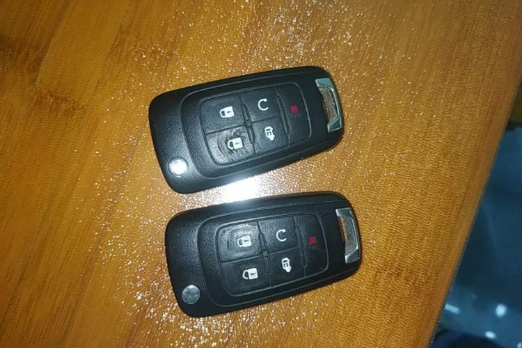 Used Buick GL8 2018 28T Luxury Model China VI Standard Vehicle Key