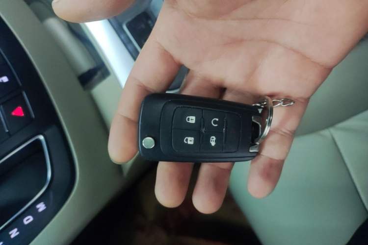 Used Buick GL8 2018 28T Luxury Model China VI Standard Vehicle Key