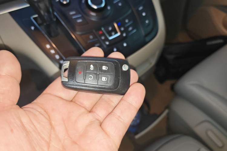 Used Buick GL8 2018 28T Prestige Version China VI Standard Vehicle Key
