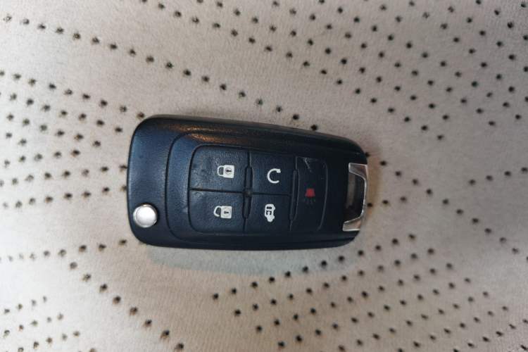 Used Buick GL8 2018 28T Luxury Model China VI Standard Vehicle Key