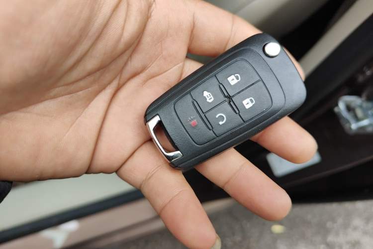 Used Buick GL8 2018 28T Luxury Model China VI Standard Vehicle Key