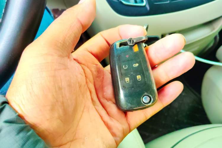 Used Buick GL8 2018 28T Luxury Model China VI Standard Vehicle Key