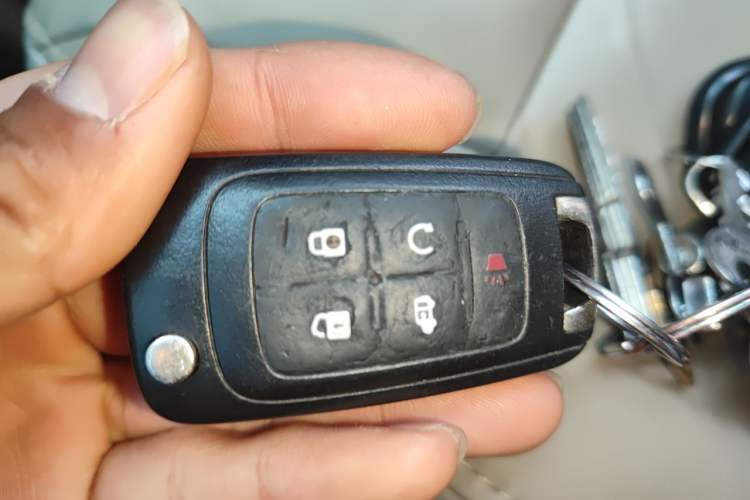 Used Buick GL8 2018 28T Luxury Model China VI Standard Vehicle Key