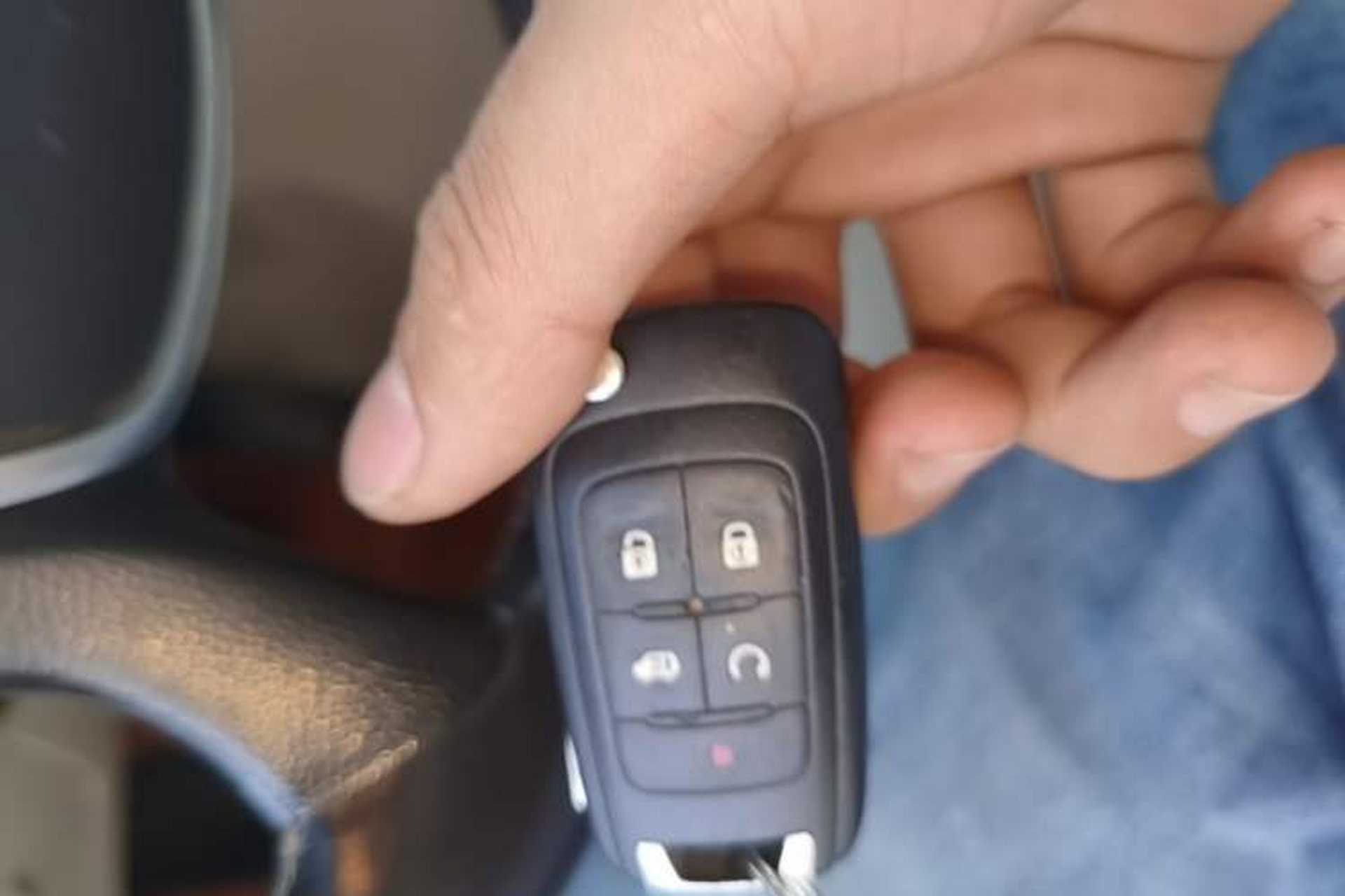 Used Buick GL8 2018 28T Luxury Model China VI Standard Vehicle Key